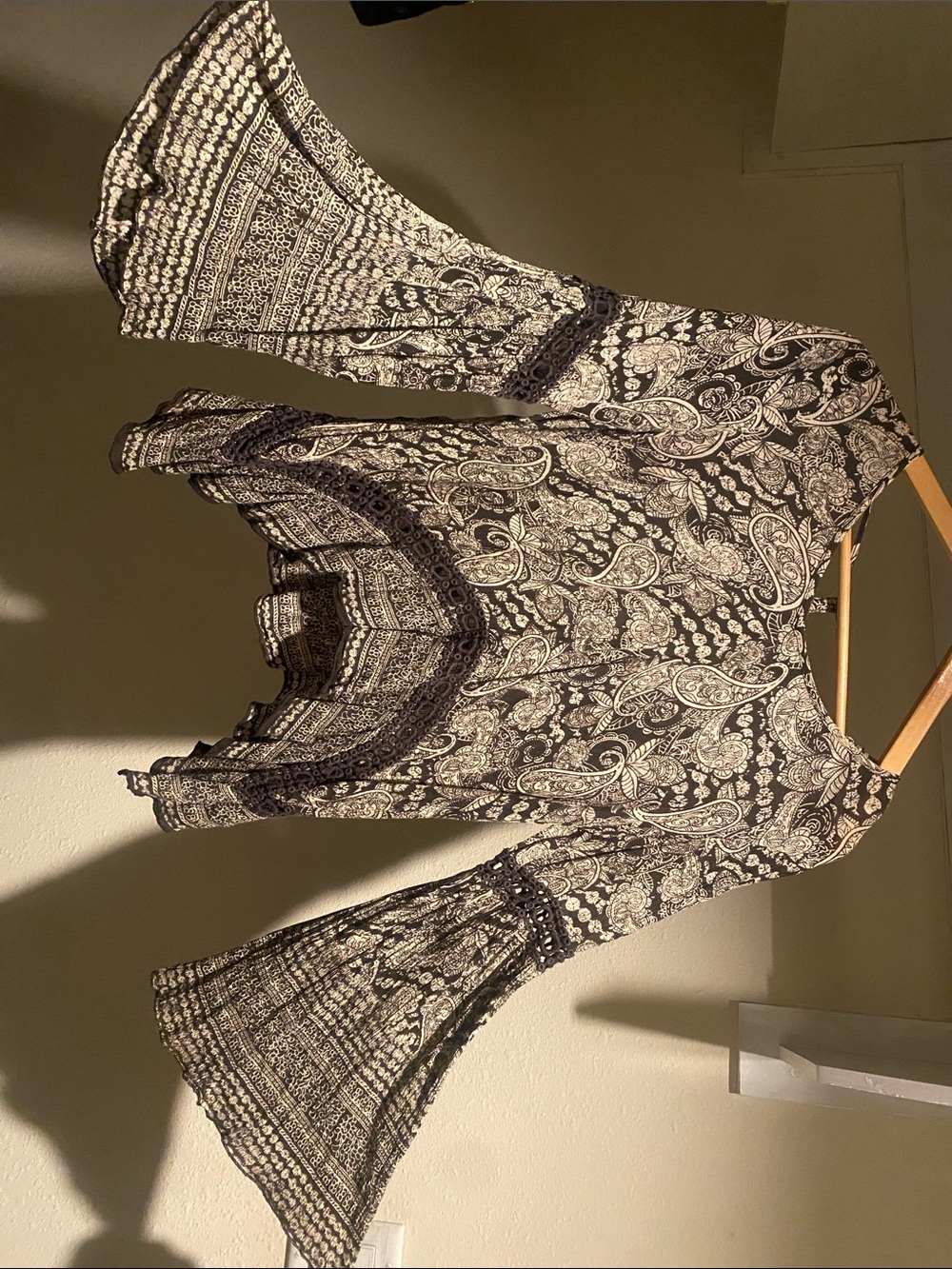 Patrons of Peace Brown & Tan Paisley Bell-Sleeve Blouse. Size S.